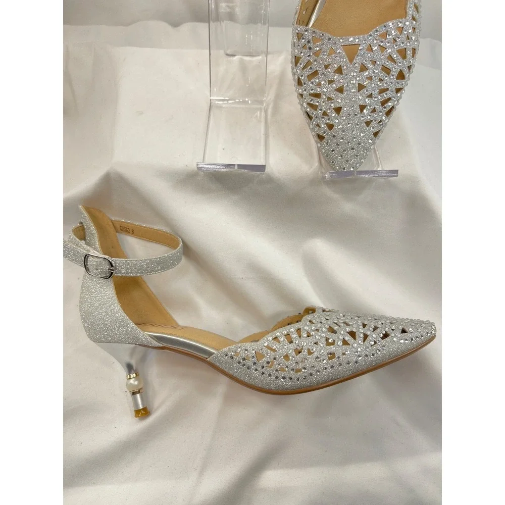 Silver sequence Size 6  IN2 Candice Wedding Sparlky Sequins Low Kitten Heels